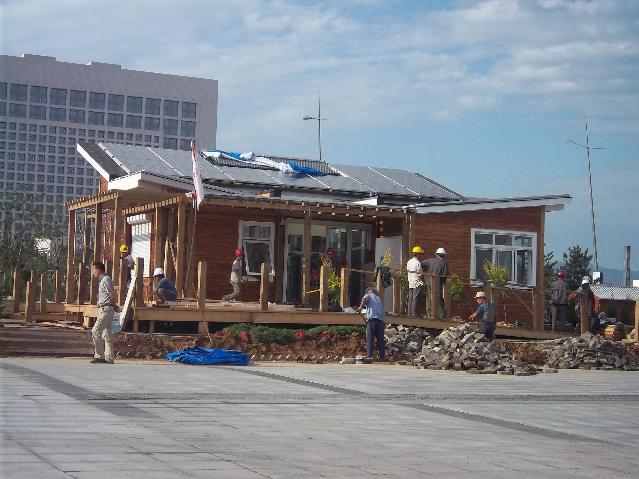 Alfred State Students compete in 2013 Solar Decathlon China.