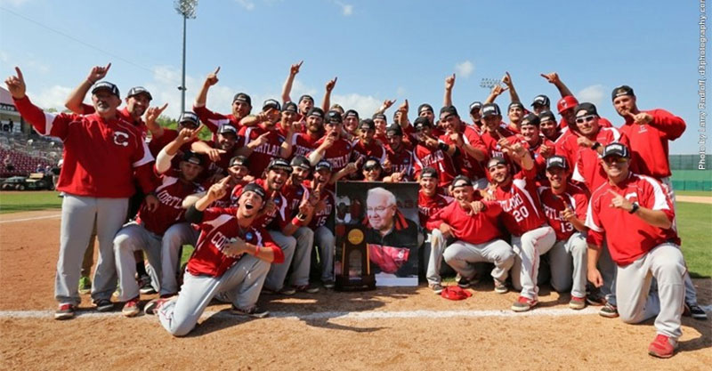 SUNY Cortland mens baseball team celebrates the 2015 DIII national championship. 
