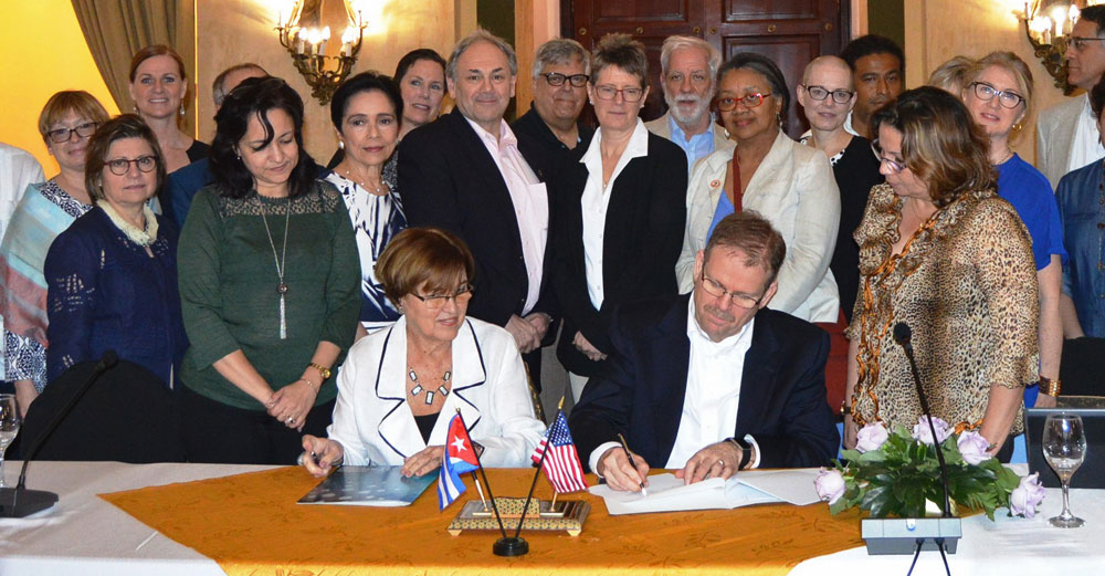 SUNY and Cuban education officials sign an MOU in Havana.